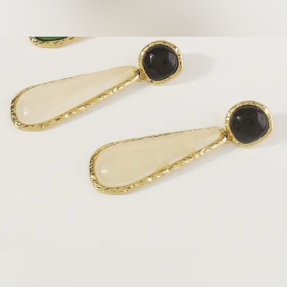 Geometric, Retro Teardrop Large Black, Hold, Cream Pendant Dangling Earrings - Picture 7 of 7
